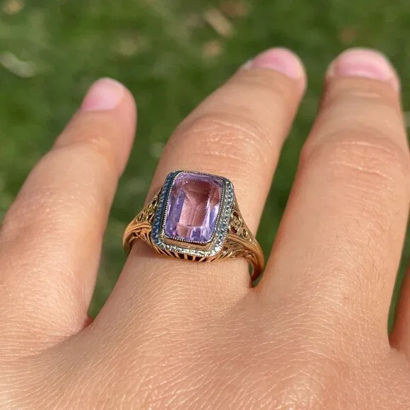 Amethyst Ring in Yellow Gold